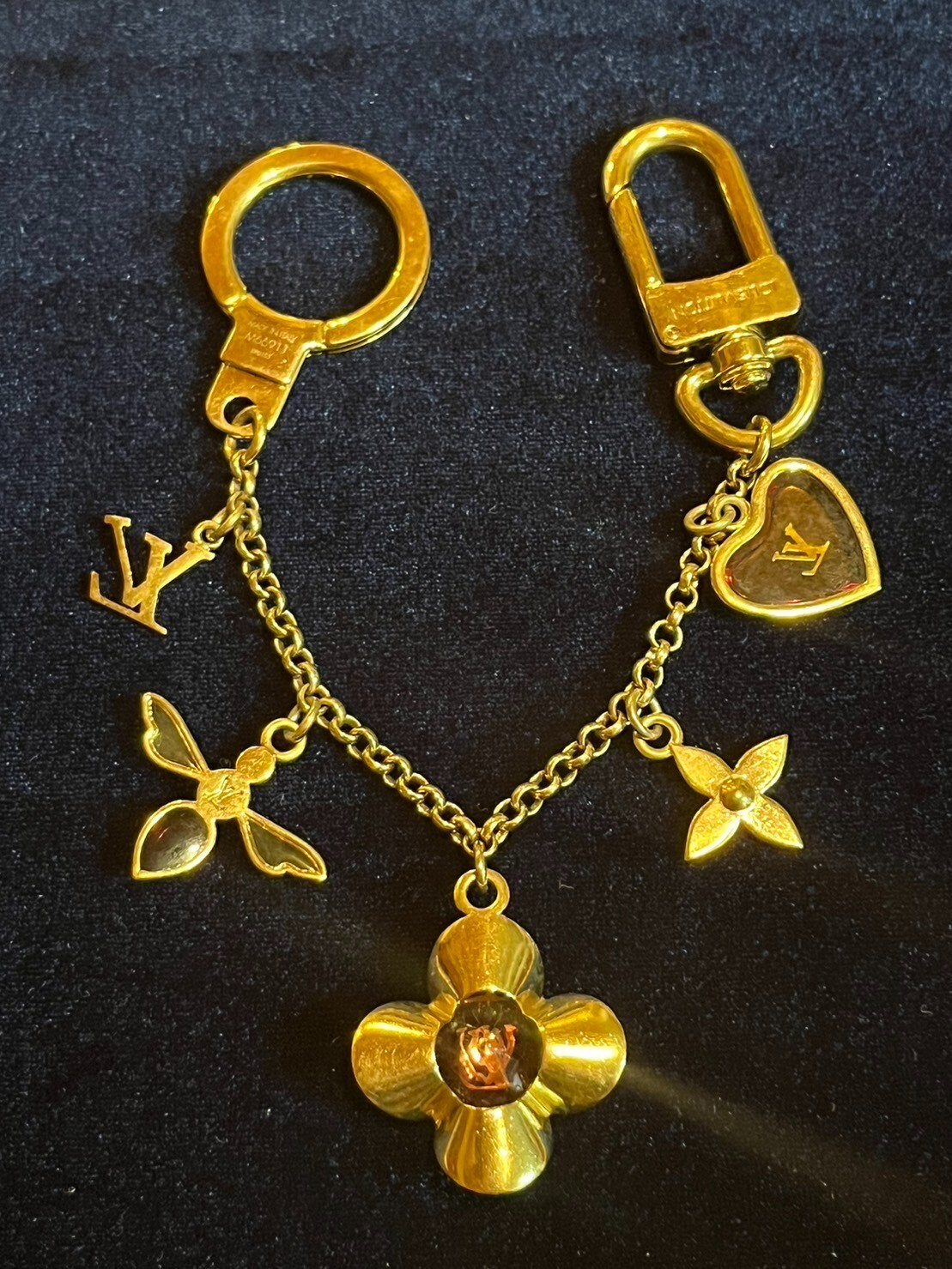 LOUIS VUITTON Key Ring holder Bag Charm M66911 Bijoux Sack Chain Bee