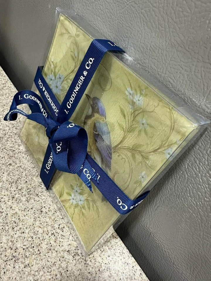 ¡Nuevo! "Plato de vidrio cuadrado decorativo de 6"" Godinger & Co., pájaro azul" Foto 2 de 4