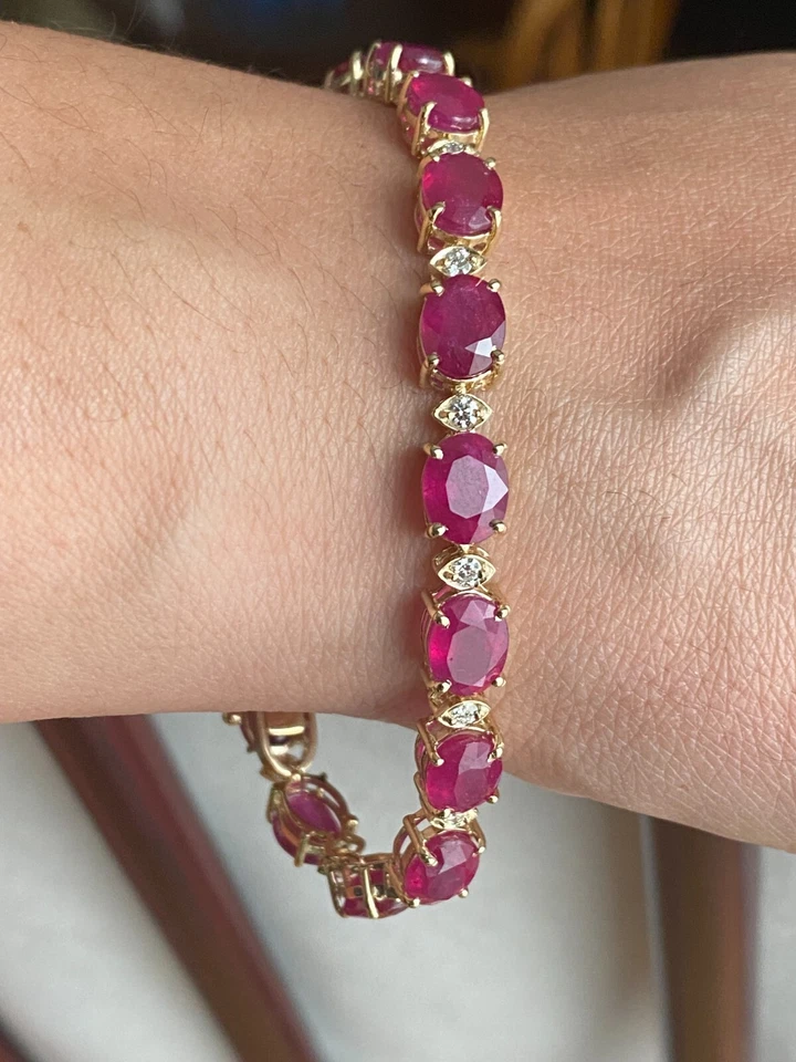 30ct Ruby & Diamond, 14K Yellow Gold, appraised $5450, see description - Image 2 of 4