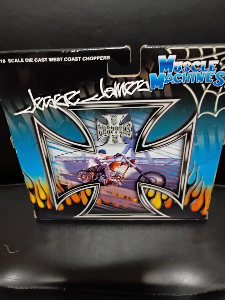 Muscle Machines CFL RIGID DC Collectible Jesse James WC Chopper 1:18 - Image 4 of 4