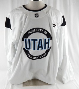 2024-25 Utah Mammoth #3 Game Used White Practice Jersey NP R 56 414