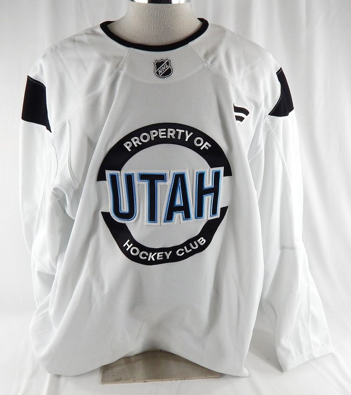 2024-25 Utah Mammoth #3 Game Used White Practice Jersey NP R 56 414