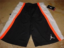 NWT NIKE JORDAN JUMPMAN YOUTH BOYS BASELINE BASKETBALL SHORTS BLACK SZ L 35