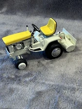 1/16th Scale Ertl John Deere Patio Series Model 140 April Yellow with Tiller