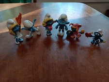 Lot of 6 Smurf figurines