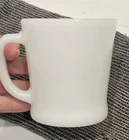 VIntage ANCHOR HOCKING FIRE KING WHITE MILK GLASS D HANDLE COFFEE MUG CUP USA