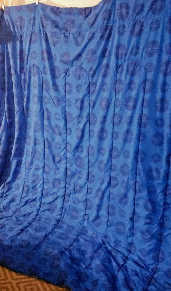 Pokemon Pikachu Pokeball Twin / Full Reversible Comforter 72 x 86 - Image 3 of 4