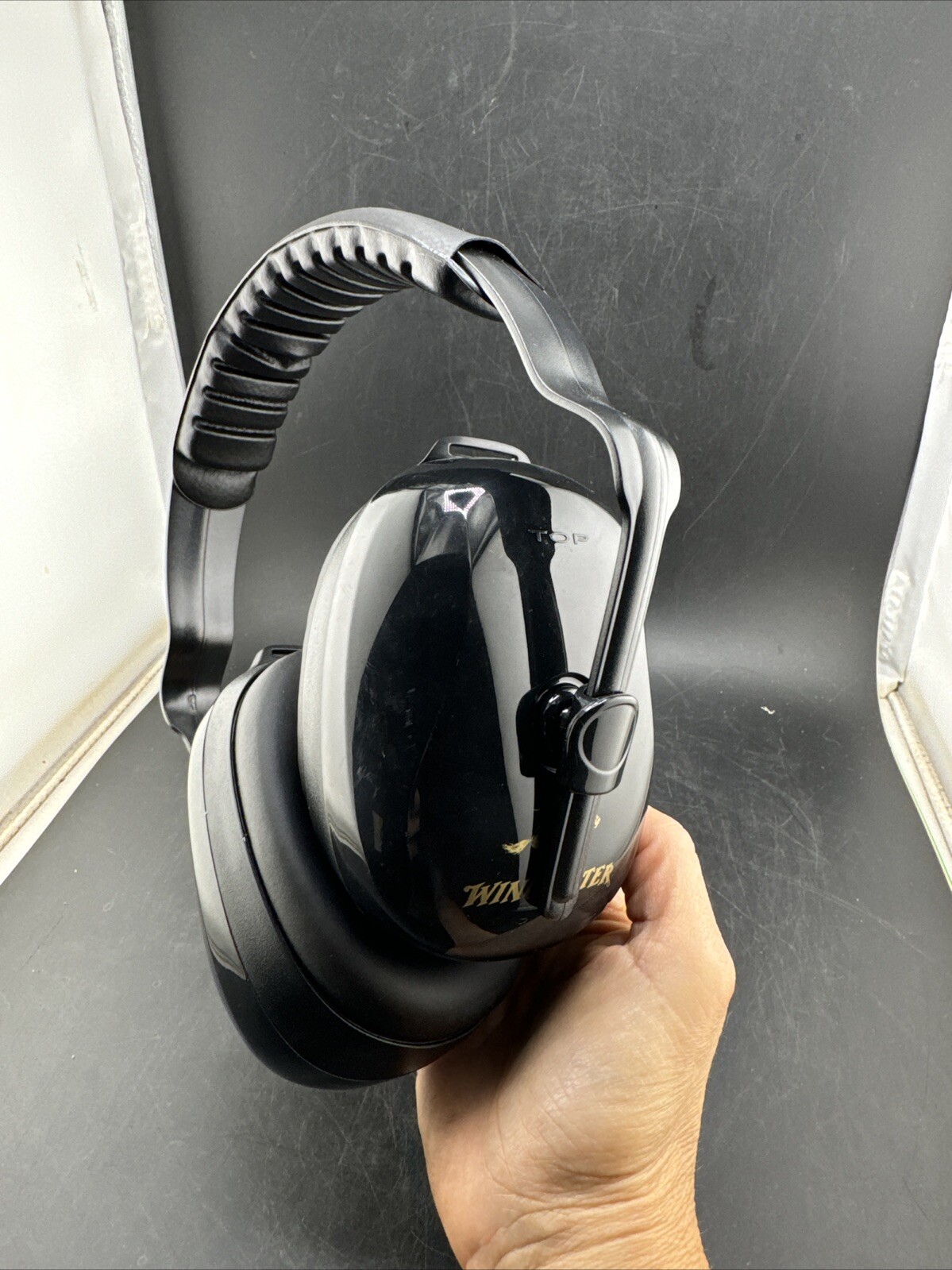 Winchester Noise Cancelling Headphones with Eagle Logo 🦅-image
