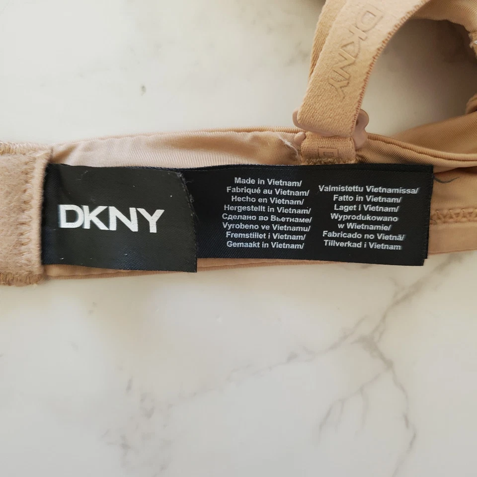 Camiseta DKNY Bra 34C Beige Inalámbrica Ligeramente Forrada Suave Push Up Ajustable Foto 4 de 4