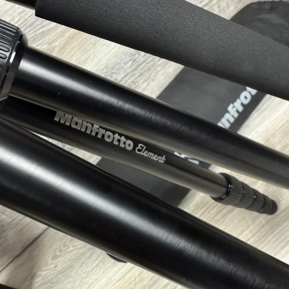 Manfrotto Element MKELEB5BK-BH Travel Camera Tripod With Carrying Case - Bild 3 von 4