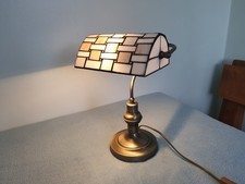 Tiffany Style Stained Glass white / cream Bankers Lamp