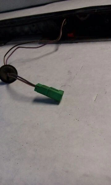 Painel de acabamento traseiro 98-03 Jaguar XJ8 - Imagem 3 de 3