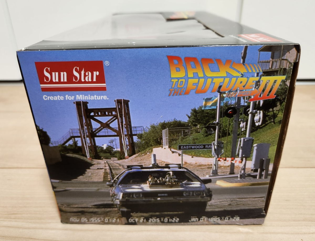 Sun Star Back to the Future III 3 1/18 Scale Diecast DeLorean