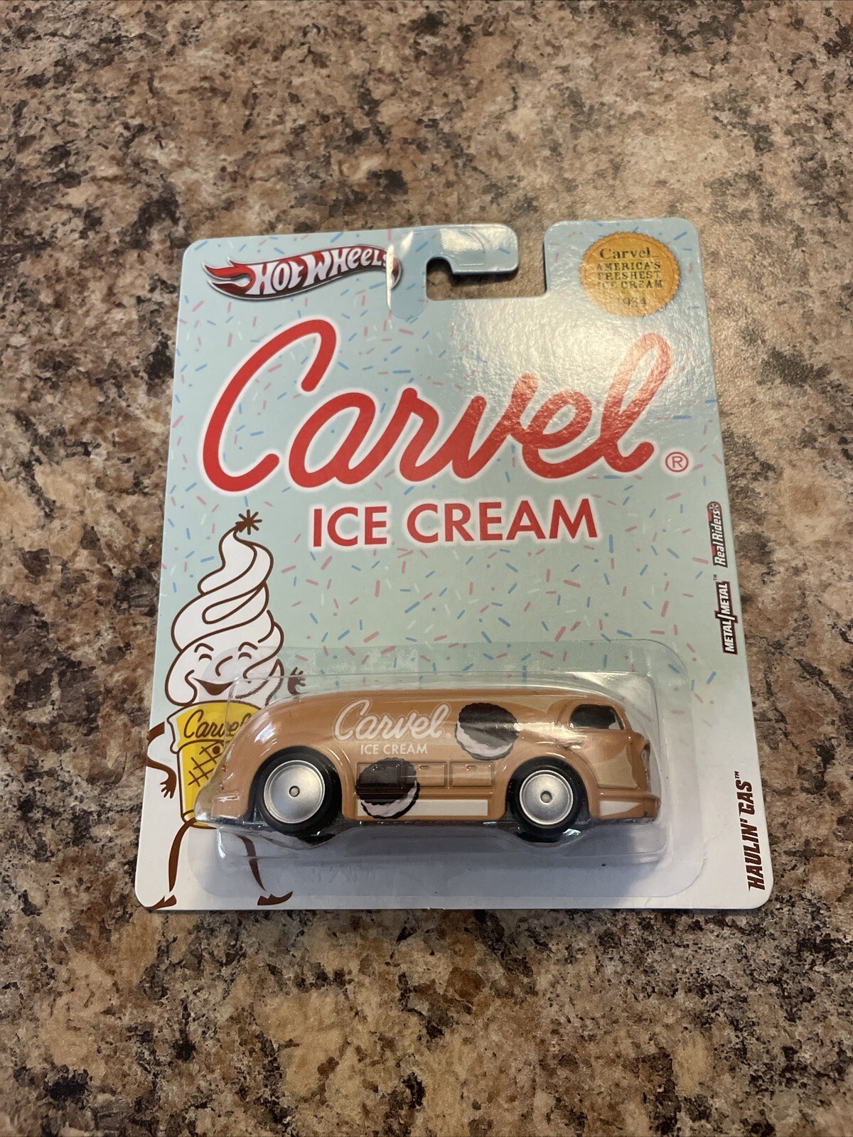2012 Hot Wheels Nostalgic Brands Carvel Ice Cream Flying Saucer Haulin