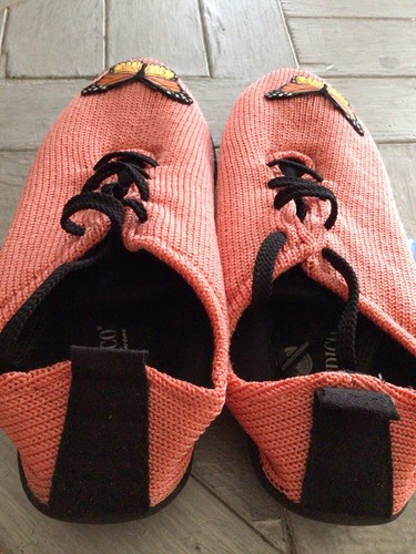 NWT-Arcopedico-42-Embellished-Nylon Knit-Coral-Butterfly-Tie-Sneaker-MSRP $110 - Picture 7 of 11