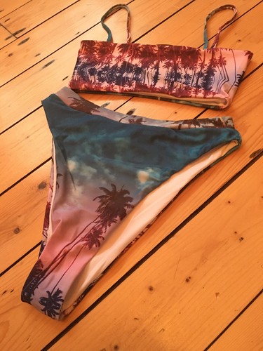 MISSGUIDED BIKINI Size 8 Top And Bottom High Leg Ibiza Miami - Picture 2 of 12