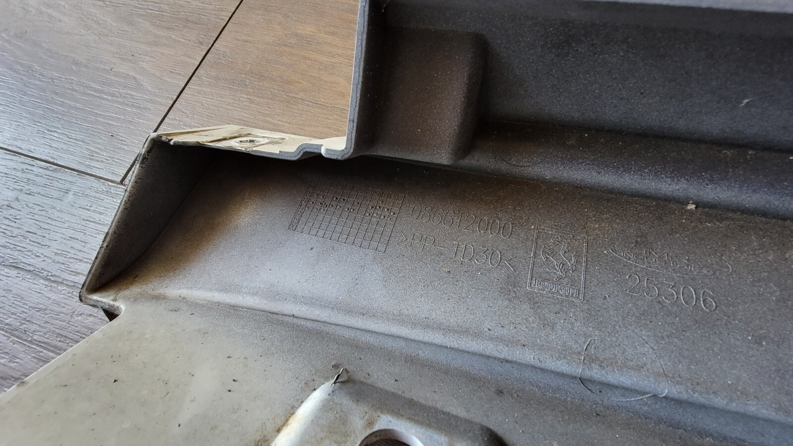 FERRARI 488 GTB PASSENGER RIGHT SIDE RH ROCKER PANEL OEM