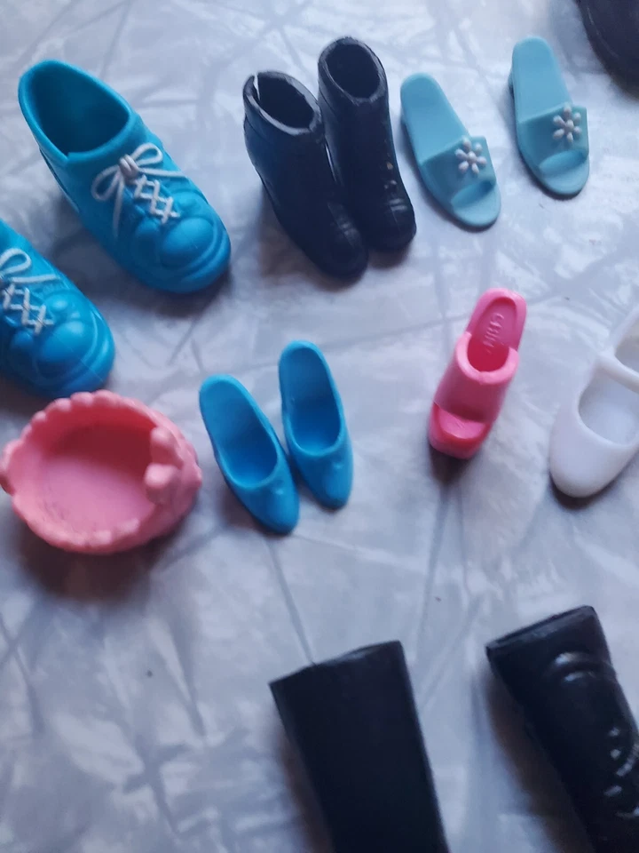 Barbie Muñeca Mattel Zapatos Lote Botas Sandalias Tacones Forma Gran  Foto 3 de 4