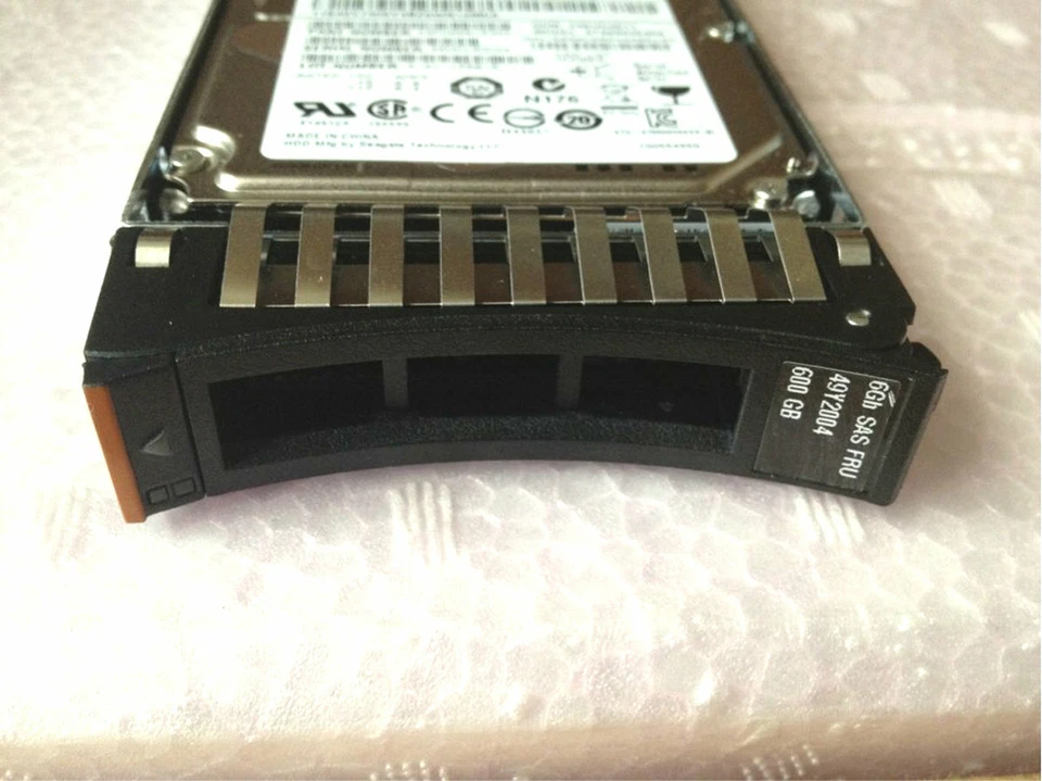 49Y2003 49Y2004 New IBM new 600GB 10K 6GBPS SAS 2.5IN sff hs hard drive - Image 3 of 3