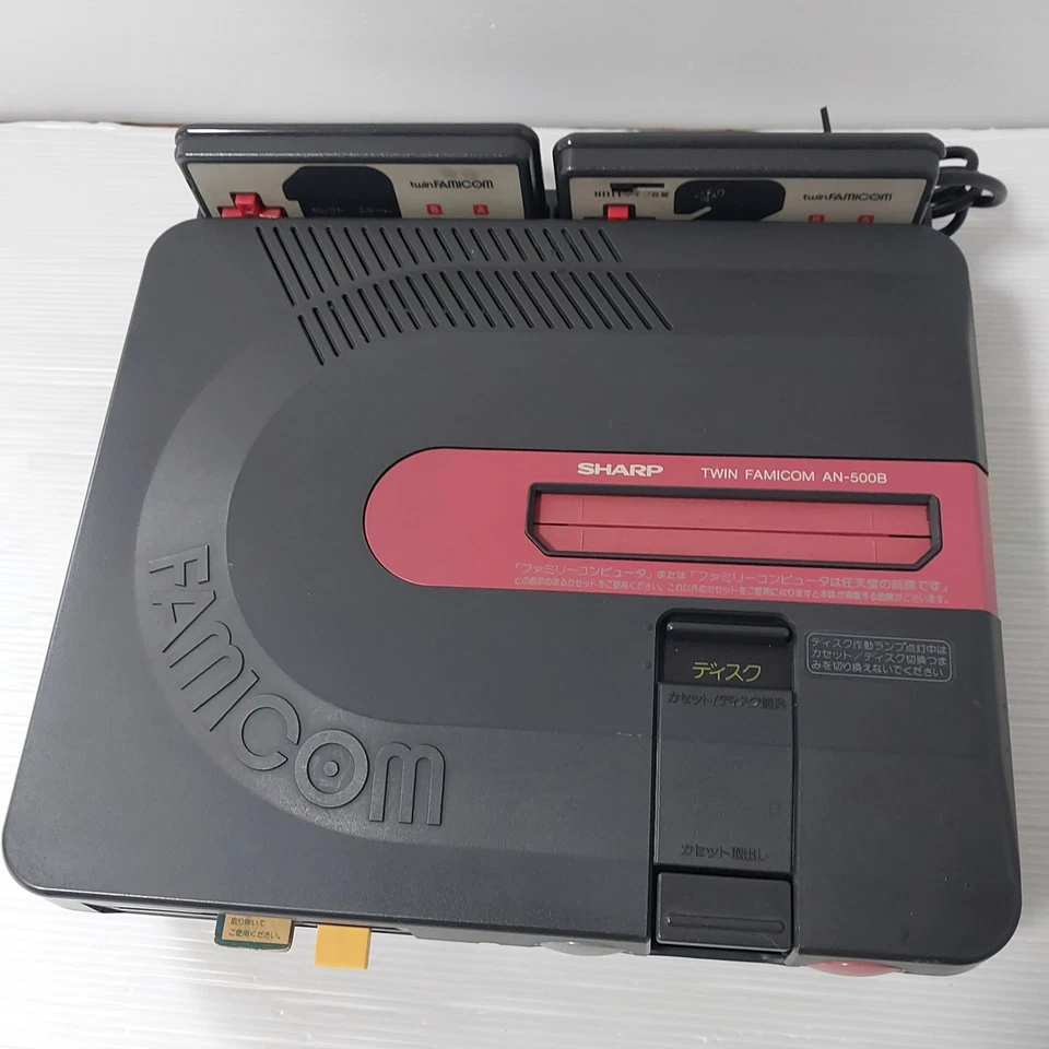 Sistema de consola Sharp Twin Famicom negro AN-500B CINTURÓN NUEVO PROBADO IMPORTACIÓN Japón Foto 3 de 4