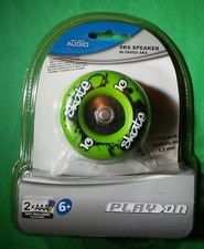 Bright Green MP3 Speaker Play on Audio Altavox SK8