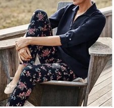 J Jill Precision Stretch Side Zip Pants Size 4 Navy Blue Floral Stretch