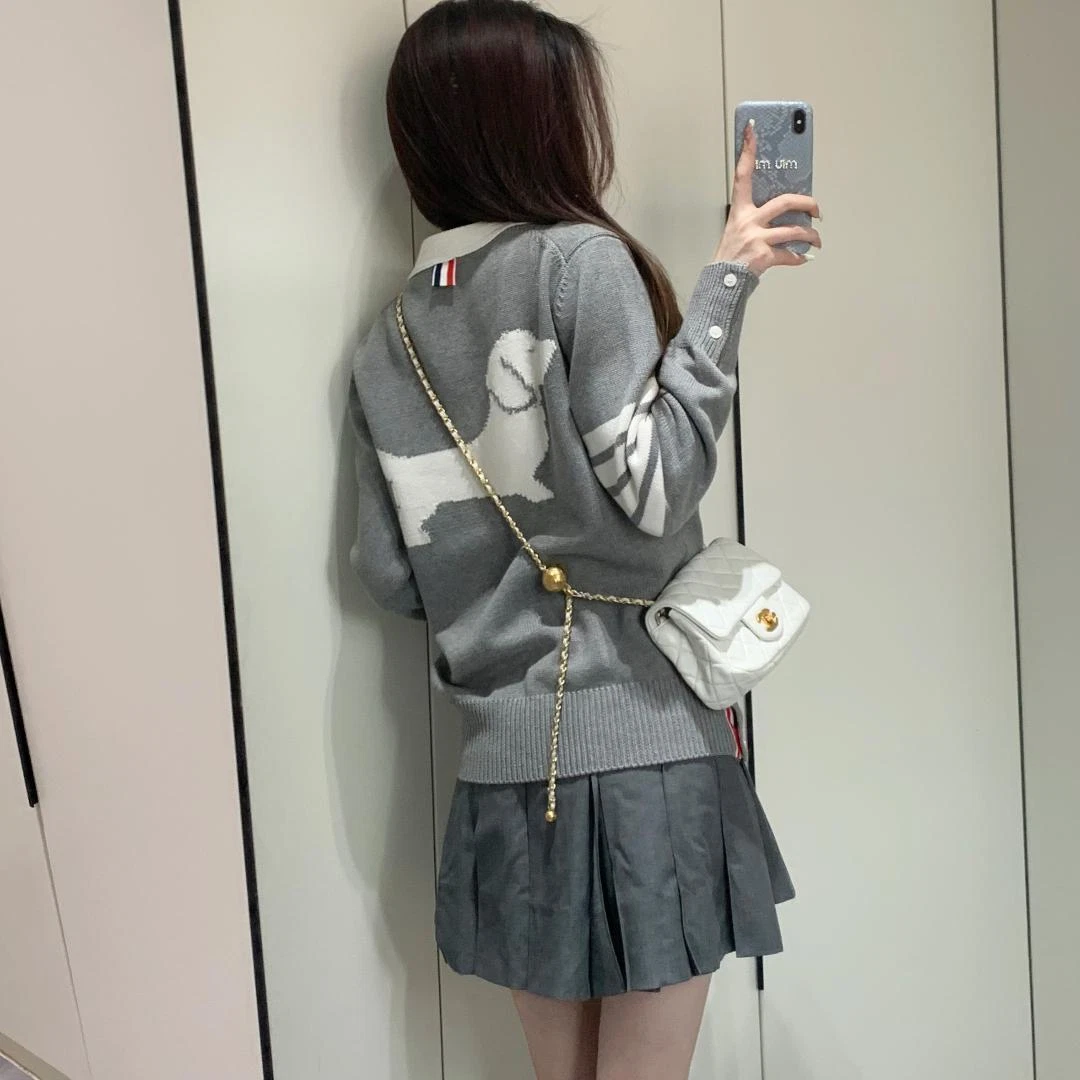 Maglione cardigan Thom Browne donna schiena cucciolo cotone scollo a V