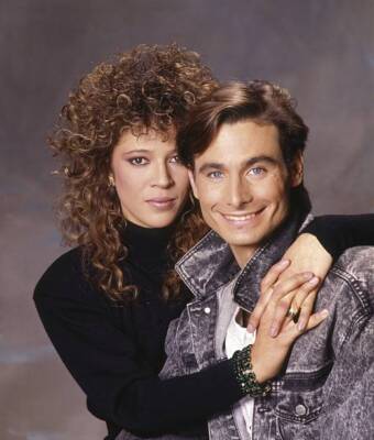 Pairs Team Randy Gardner And Tai Babilonia No 13 Old Figure Skatng Photo