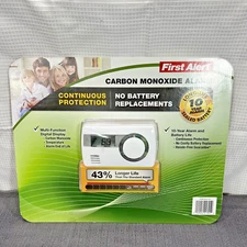 First Alert Carbon Monoxide Alarm Digital Display 10 YR Batt Life 832151 NEW