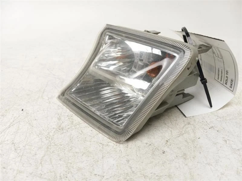 2006-2019 TOYOTA YARIS FRONT RIGHT FOG LAMP - Image 3 of 4