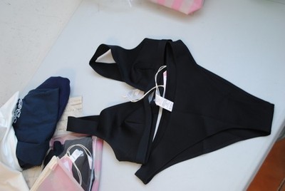 MC2 SAINT BARTH WOMEN'S SEA SUIT BIKINI SIZE S MC-AB29YA BLACK 149.99 CART.