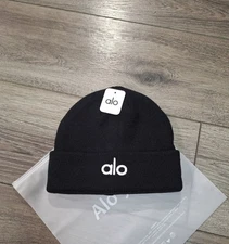 Alo Yoga Notable Beanie Black NWT Unisex 