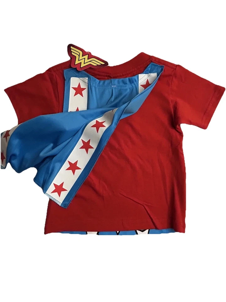 Camiseta Wonder Woman con licencia oficial para niños pequeños con capa roja talla 3T Foto 4 de 4