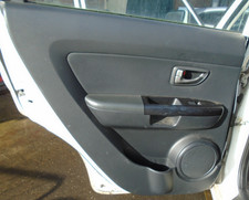 10 KIA SOUL MK1 1.6 NEARSIDE REAR BARE DOOR CARD PANEL 08-13 BREAKING CAR