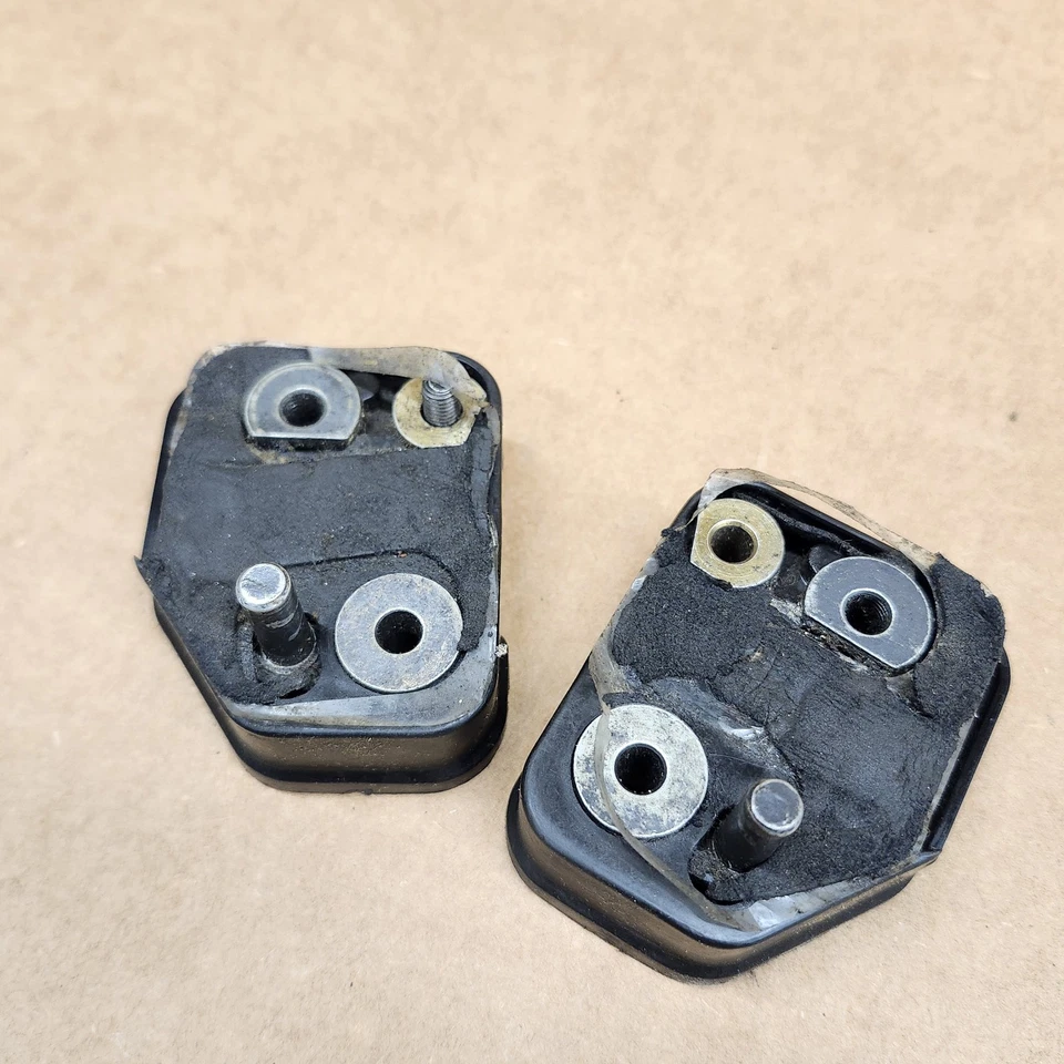 86-96 C4 Corvette Convertible Cubierta Trasera Cierre Receptor Conjunto de Montaje PAR LH RH Foto 2 de 3