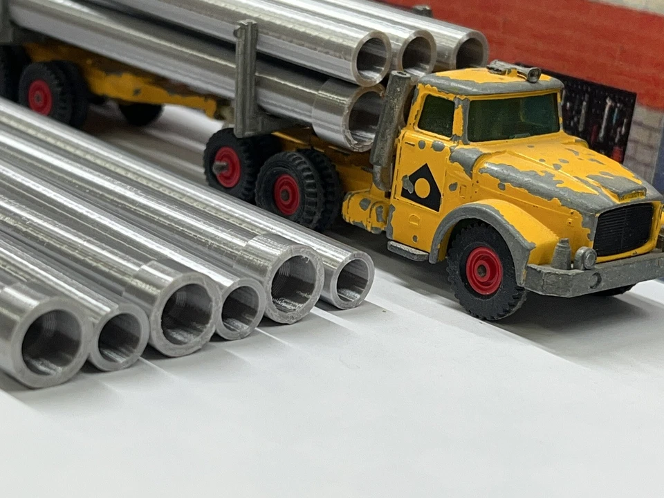 Matchbox King Size/ SuperKings K-10 Scammell 6 PIPES (TRUCK NOT INCLUDED) - Image 2 of 3