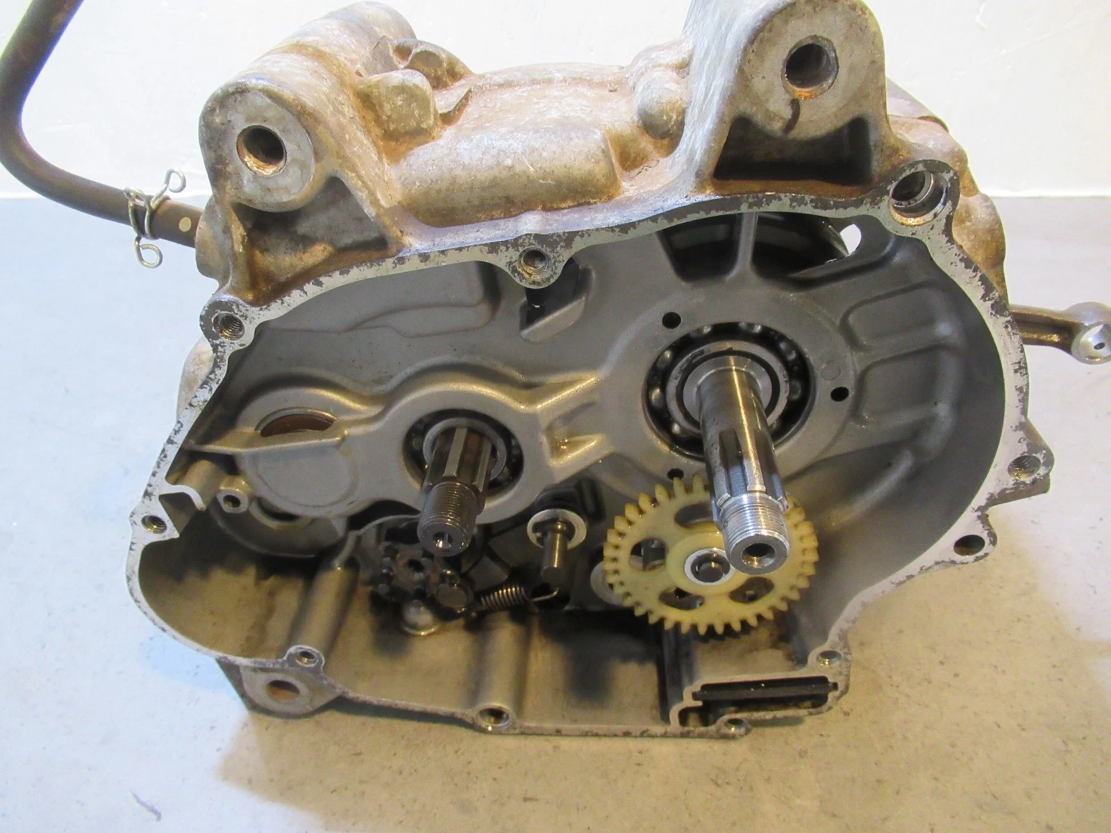 Yamaha TTR 50 Crank Case Shaft Bottom End 2013
