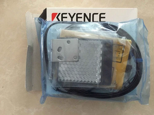 1PC New Keyence LV-H67 Laser Sensor LVH67 Expedited Shipping - Picture 2 of 3
