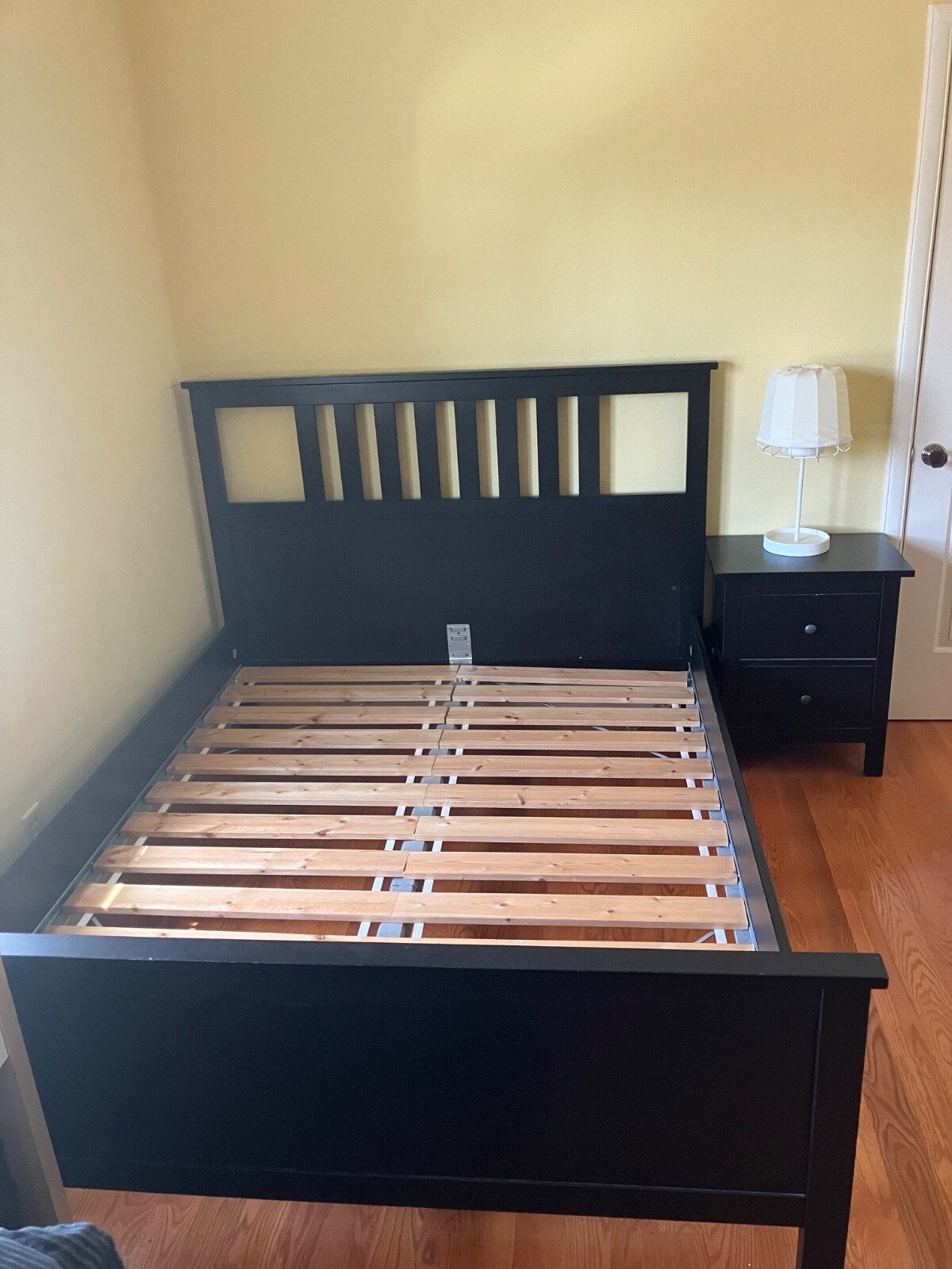 + Night Stand Matching Set, Great Condition, All Hardware Included