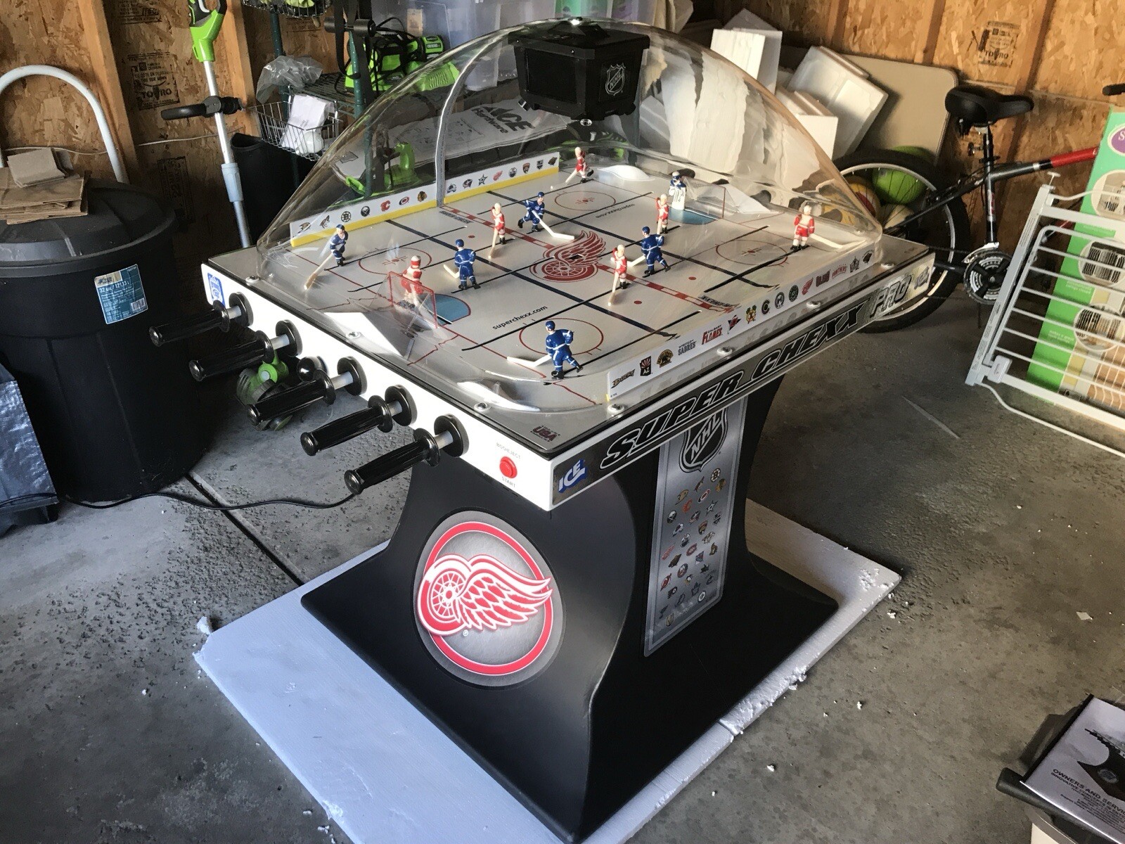 Used Custom Red Wings vs Maple Leafs Super Chexx Bubble Hockey eBay