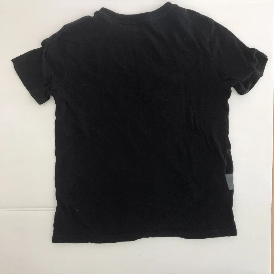 Camiseta Top OLD NAVY Collectabilitees Darth Vader Mediana Niños Mediana M 8 Negra  Foto 3 de 4