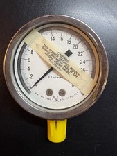 Ashcroft 2 1/2" Face 1084S Pressure Gauge 0 - 30 PSI 02L 316 Tube