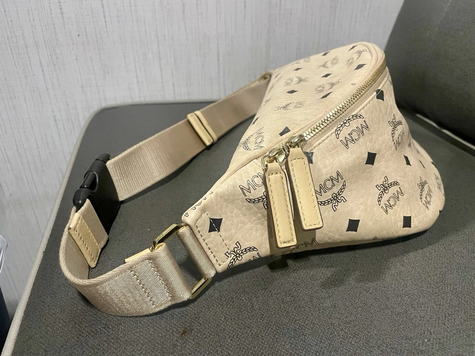 MCM FURSTEN BELT BAG/Fanny Pack Medium Beige Visetos - Image 3 of 4