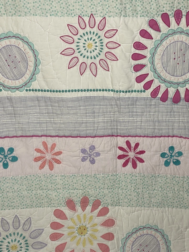 Pottery Barn Kids Maya Embroidered F/Q Queen Quilt & Standard Pillow Sham - Image 2 of 4