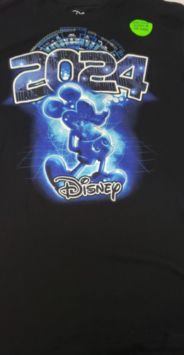 Disney 2024 Disneyland Vacation Mickey Mouse Glow In The Dark T Shirt M Gift