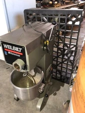 Welbuilt Industrial Mixer in good condition 120vac works great 
