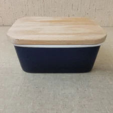 Sweese Blue Ramikin With Wood Lid