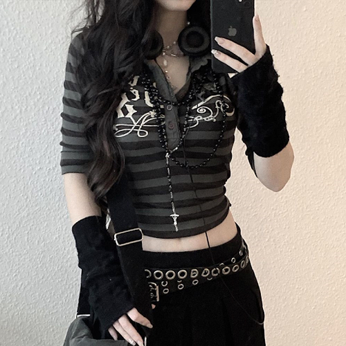 goth female clothes