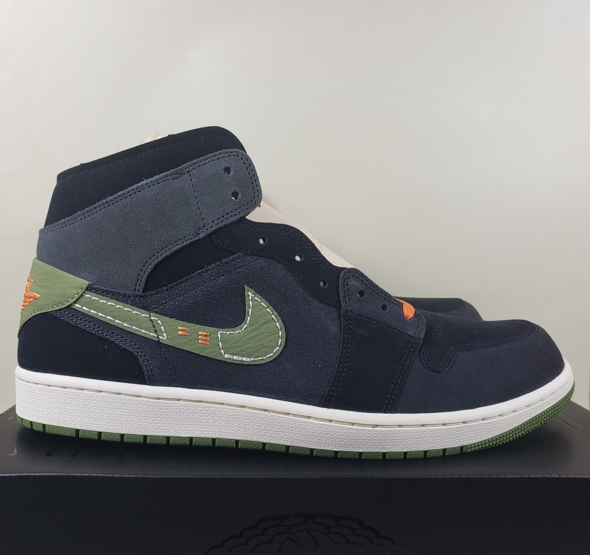 NIKE AIR JORDAN 1 Mid SE Craft Shoes FD6817-003 Anthracite Light Olive Men’s 8 JORDAN Air 1 Mid SE Craft FD6817 003 - Shiekh main image 4