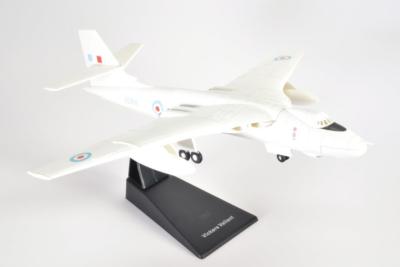 Vickers Valiant British RAF - 1:144 Atlas Flugzeug MODEL AIRCRAFT J105